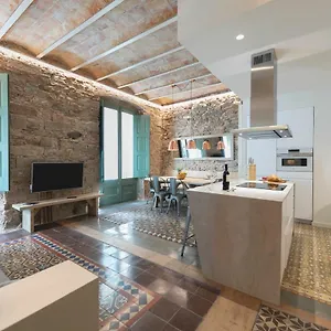 bravissimo-mercaders-beautiful-3-bedroom-apartment.catalonia-hotels.com/