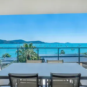 whisper-bay-resort-whitsunday-86.queenslandhotels.net/